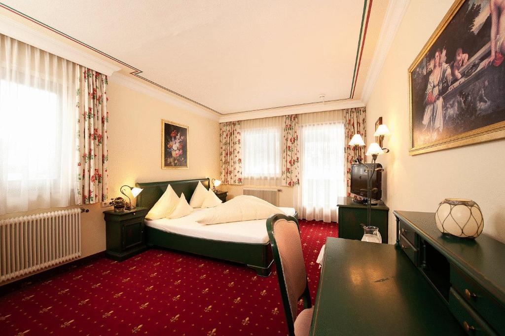 Hotel Eschenhof Fulpmes Zimmer foto